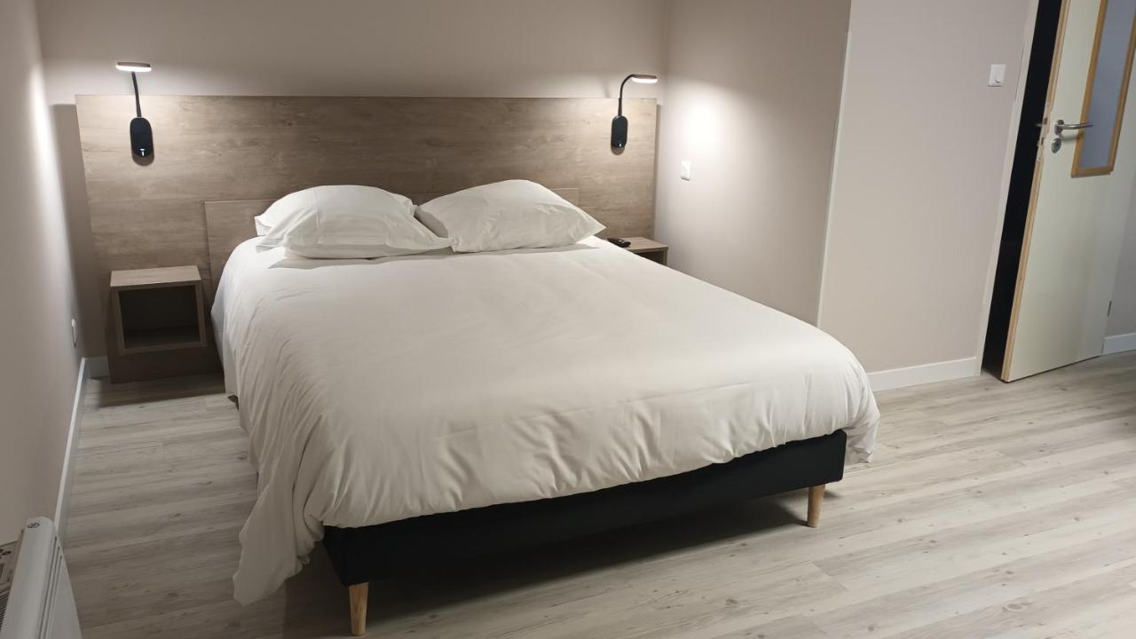 Le Petit Logis Hotel Beaumont-en-Veron Ngoại thất bức ảnh