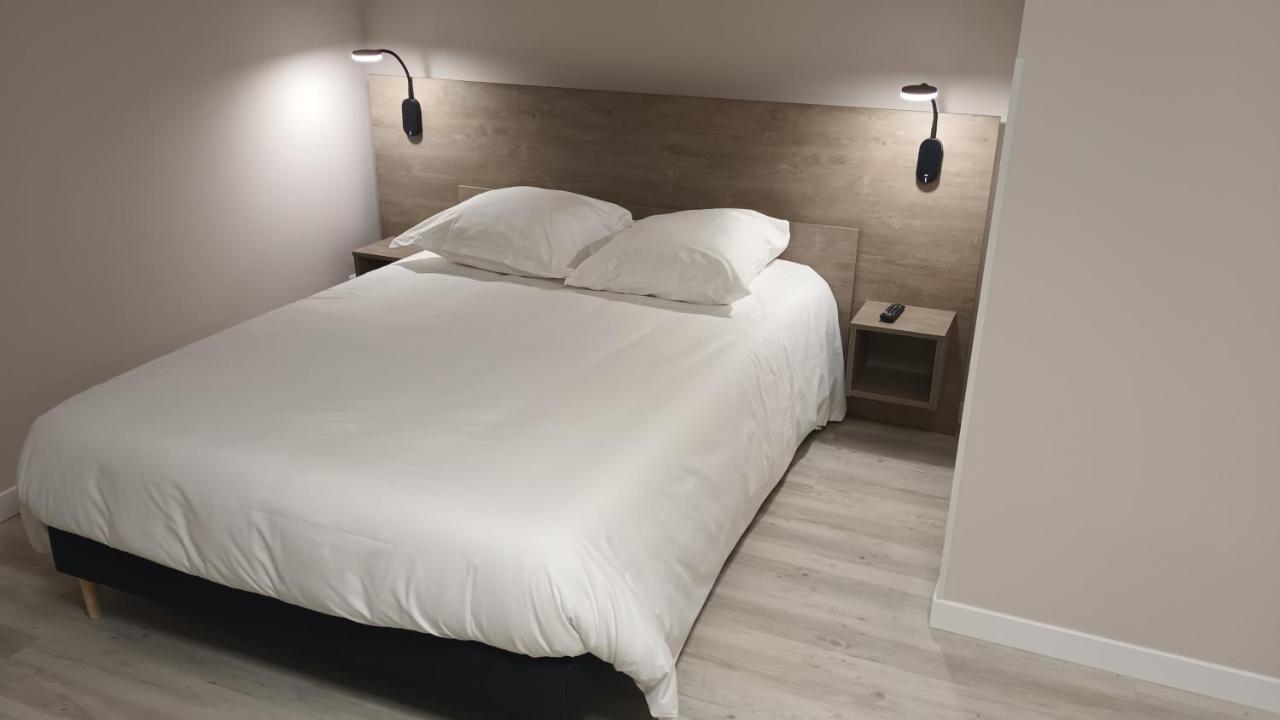 Le Petit Logis Hotel Beaumont-en-Veron Ngoại thất bức ảnh