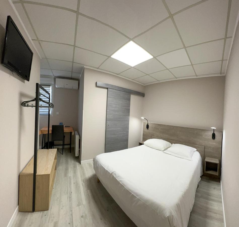 Le Petit Logis Hotel Beaumont-en-Veron Ngoại thất bức ảnh