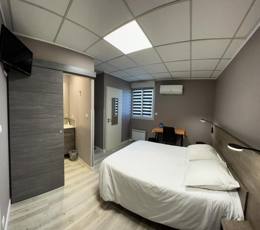 Le Petit Logis Hotel Beaumont-en-Veron Ngoại thất bức ảnh