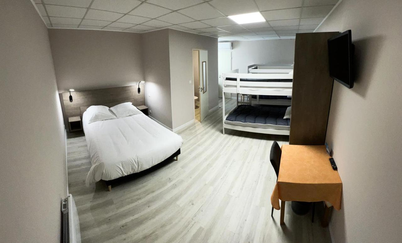 Le Petit Logis Hotel Beaumont-en-Veron Ngoại thất bức ảnh