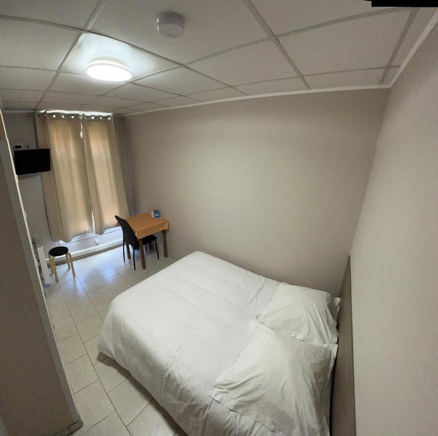 Le Petit Logis Hotel Beaumont-en-Veron Ngoại thất bức ảnh